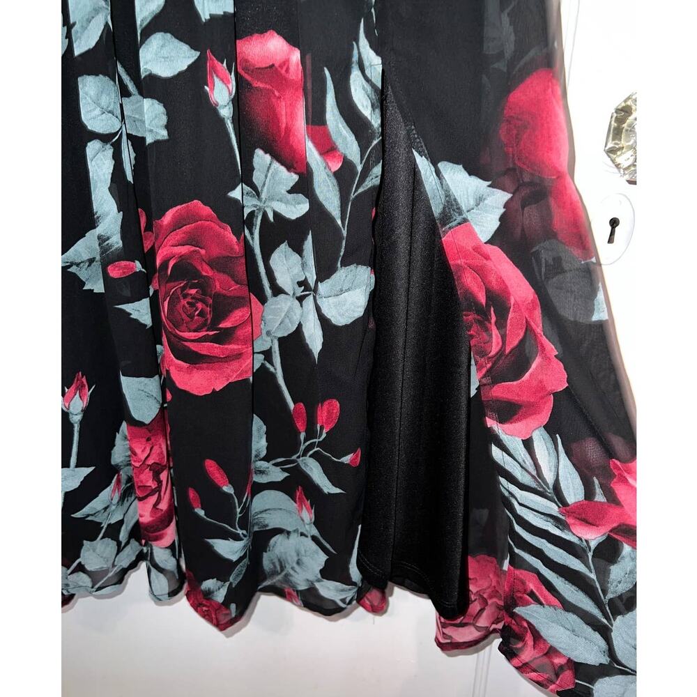 New Lulu's Queen of Hearts Black Rose Midi Dress size XS - Picture 6 of 8